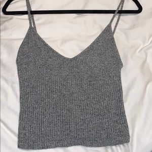 grey tank top